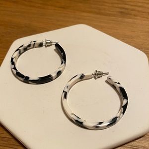 5/$25 Black & white hoop earrings